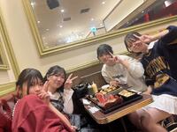 3日目の自主研修を楽しむ生徒の様子